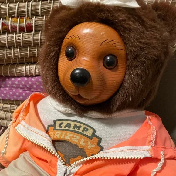 Rare HTF Robert Raikes “Camp Grizzly” Signed & Numbered Charming Wood Face Bear - Picture 13 of 17